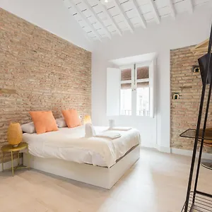 te1a-el-teatro-brick-wall-suite-prime-location.hotelsinnerja.org/